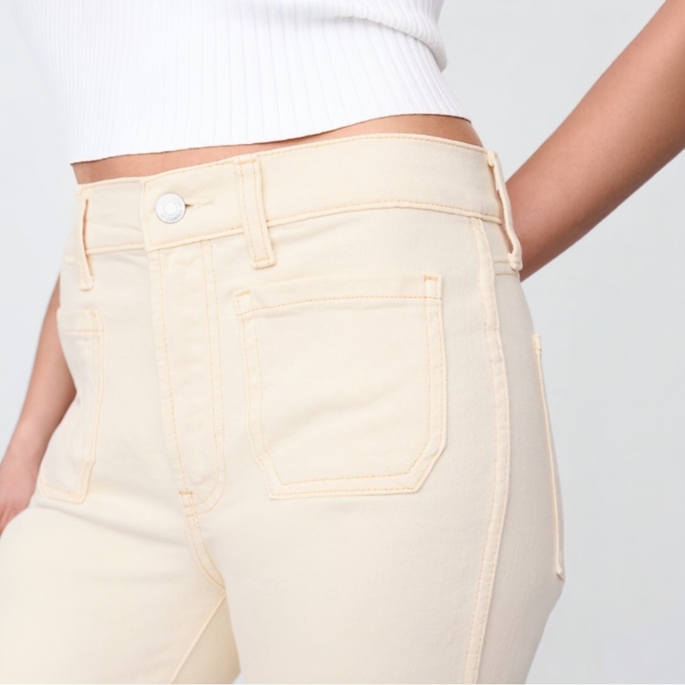 NWT GAP High Rise '90s Slim Straight Jeans in color Sand Beige - Picture 6 of 6